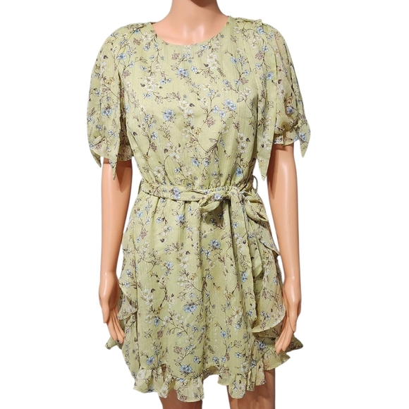 FAVLUX Dresses & Skirts - Floral Green Dress